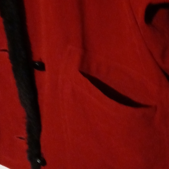 Gallery Red Coat with DK Brown fur SZ Large - Picture 6 of 9